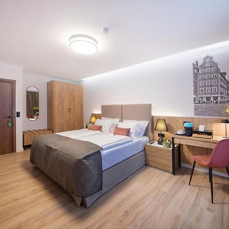Gaestehaus Zum Roten Hahn Luneburg Bagian luar foto