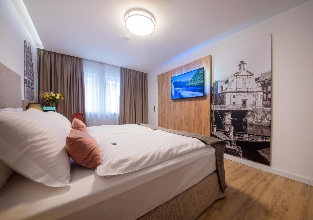 Gaestehaus Zum Roten Hahn Luneburg Bagian luar foto