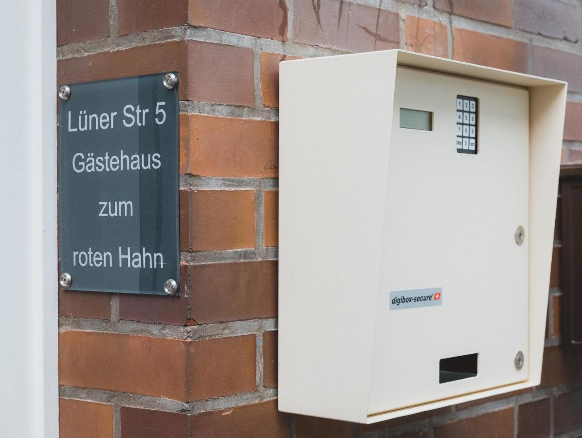 Gaestehaus Zum Roten Hahn Luneburg Bagian luar foto