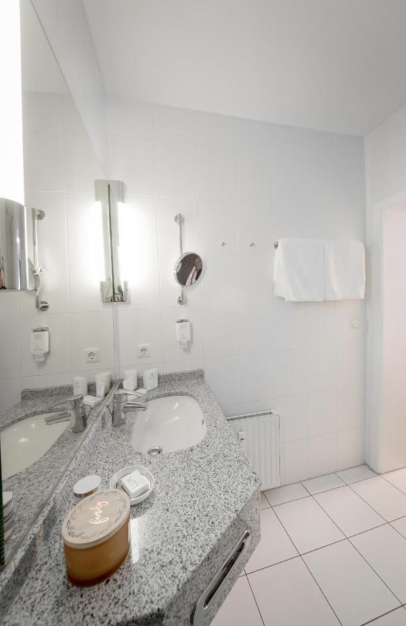 Gaestehaus Zum Roten Hahn Luneburg Bagian luar foto