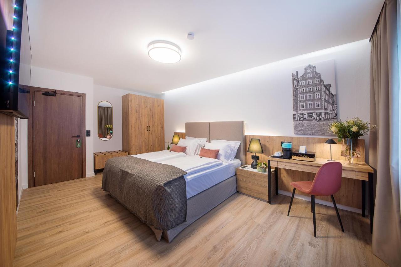 Gaestehaus Zum Roten Hahn Luneburg Bagian luar foto